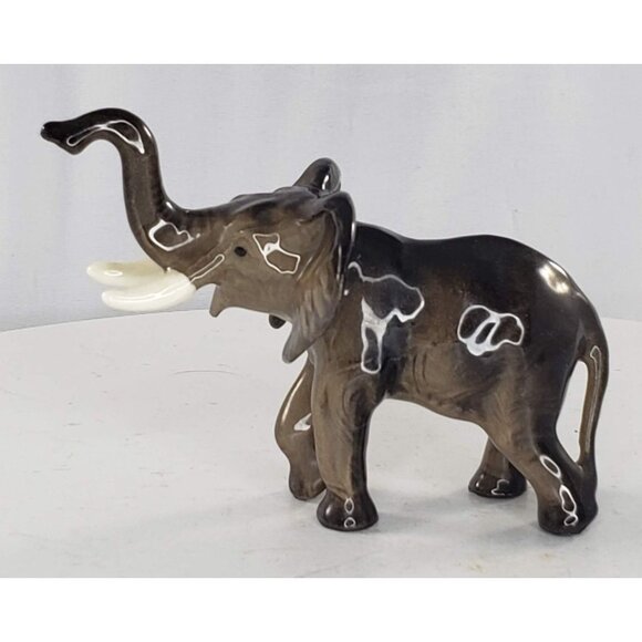 Hagen Renaker Mama Elephant Trunk Up Miniature Figurine - Picture 1 of 7